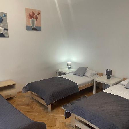 Apartamenty 650 Metrow Od Dworca 프르제미슬 외부 사진